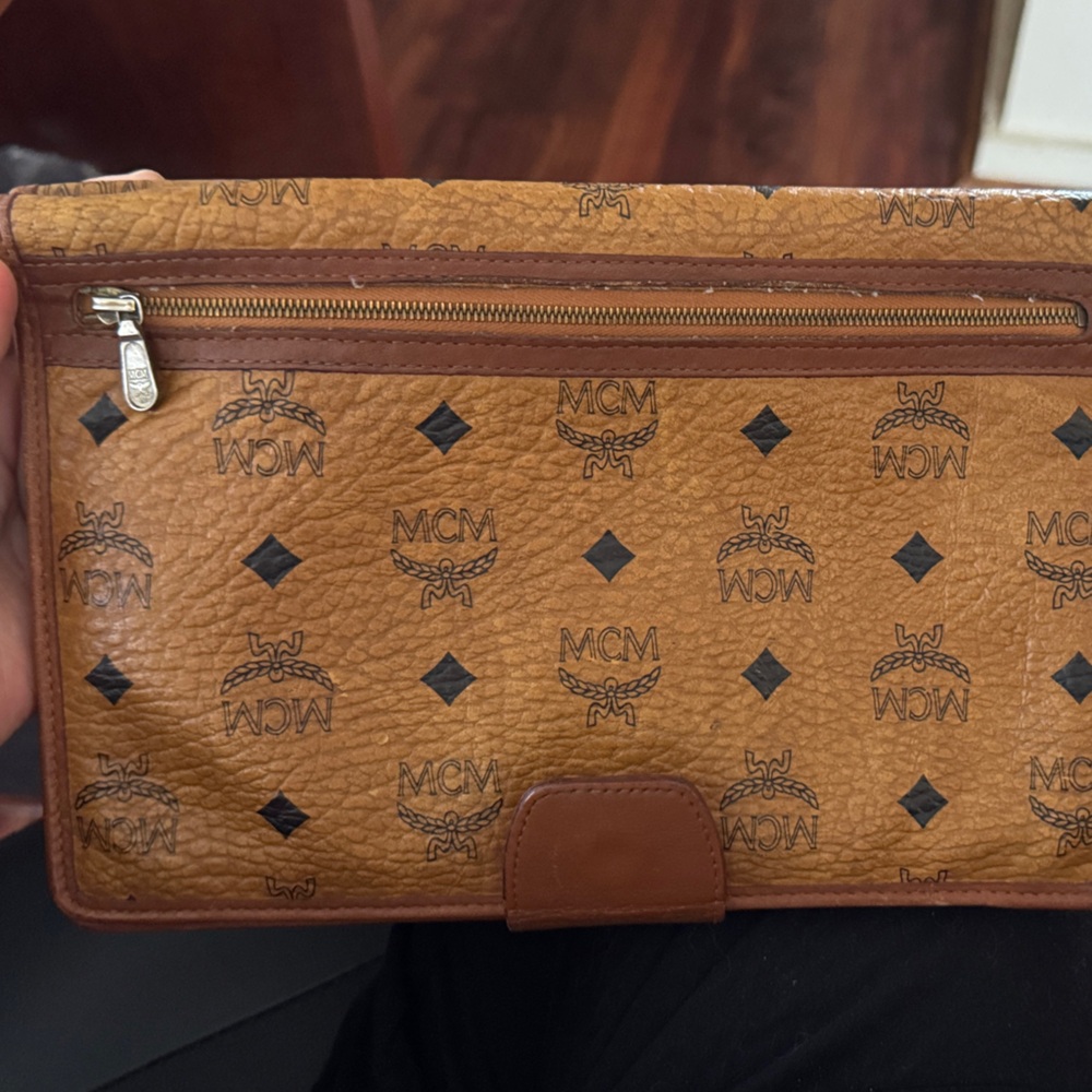 Reposhing MCM - Picture 4 of 6
